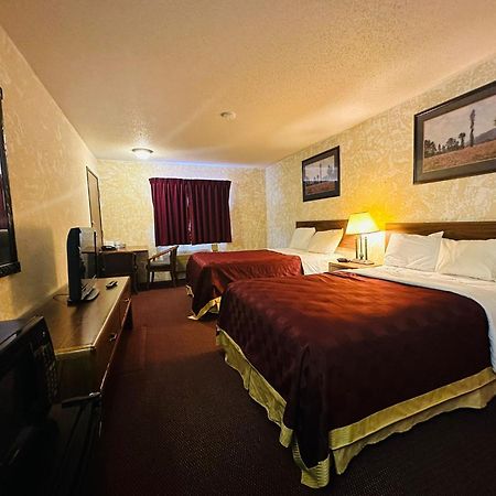 Studio 7 On Main West Fargo ภายนอก รูปภาพ